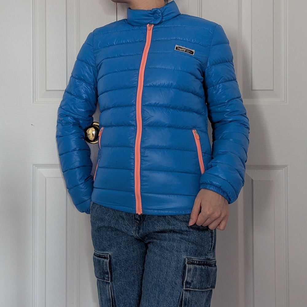 TNA Aritzia Packable Blue Puffer Down Jacket Size XS